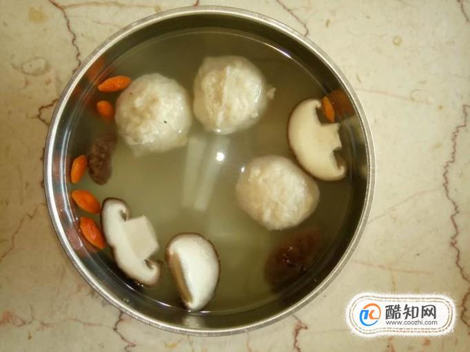 香菇白萝卜丸子汤的做法